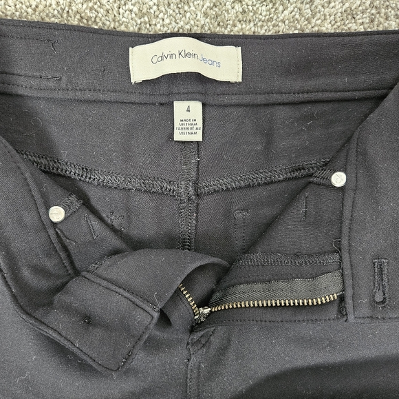 Calvin Klein 4 Black stretch jean style skinny pants - Picture 9 of 13